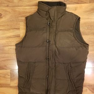 Abercrombie & Fitch Mock Neck Bubble Vest